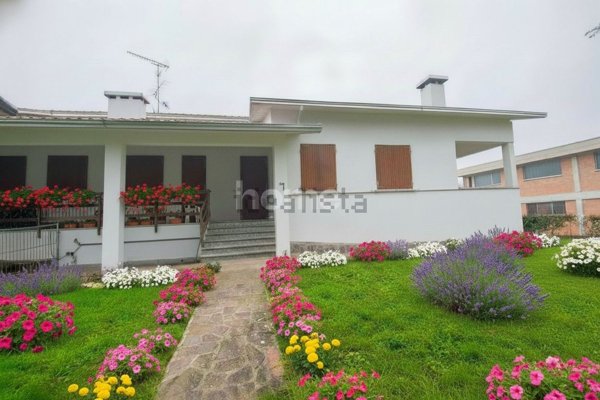 casa indipendente in vendita ad Albinea