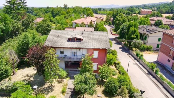 casa indipendente in vendita ad Albinea
