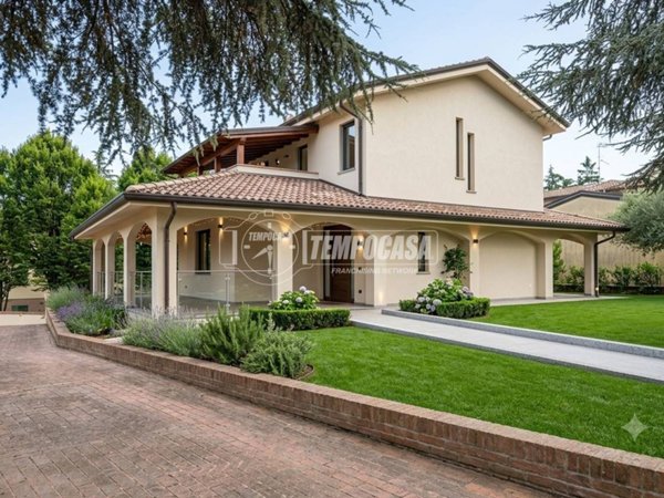 casa indipendente in vendita ad Albinea in zona Montericco