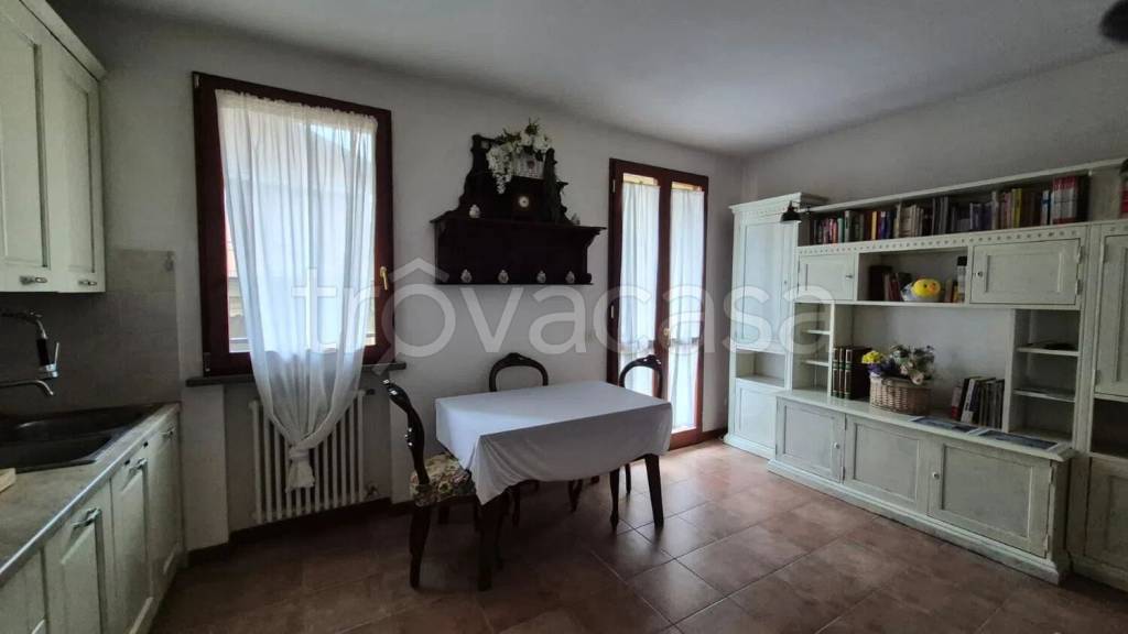 appartamento in vendita ad Albinea in zona Fondo Oca