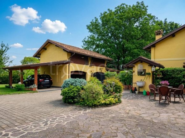 casa indipendente in vendita ad Albinea in zona Case Spadoni