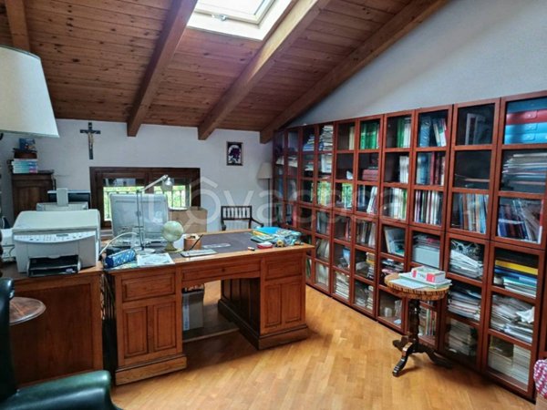 casa indipendente in vendita ad Albinea in zona Borzano