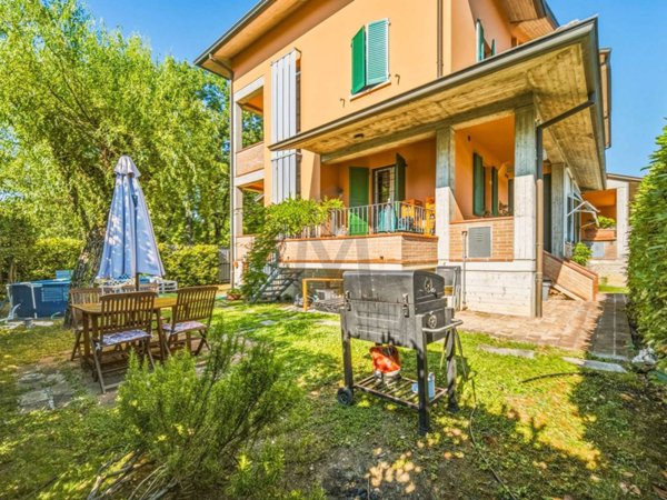 casa indipendente in vendita ad Albinea in zona Fondo Oca