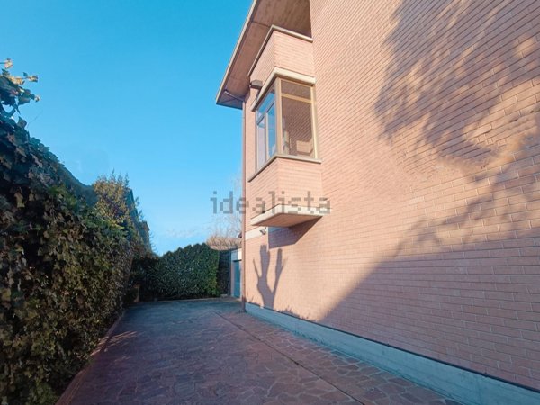 casa indipendente in vendita a Bagnolo in Piano