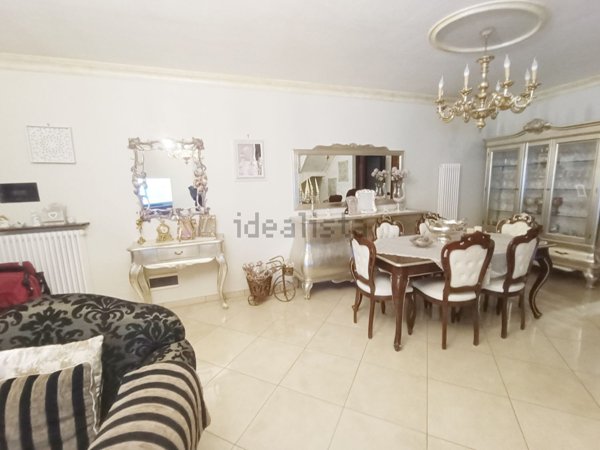 casa indipendente in vendita a Bagnolo in Piano