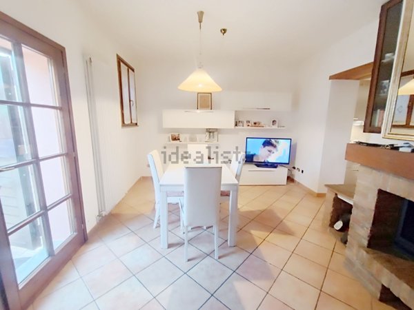 casa semindipendente in vendita a Bagnolo in Piano