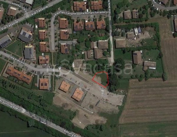 casa indipendente in vendita a Bagnolo in Piano