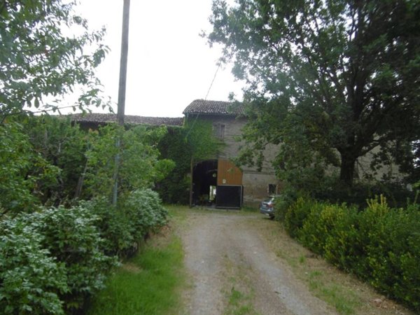 casa indipendente in vendita a Bagnolo in Piano