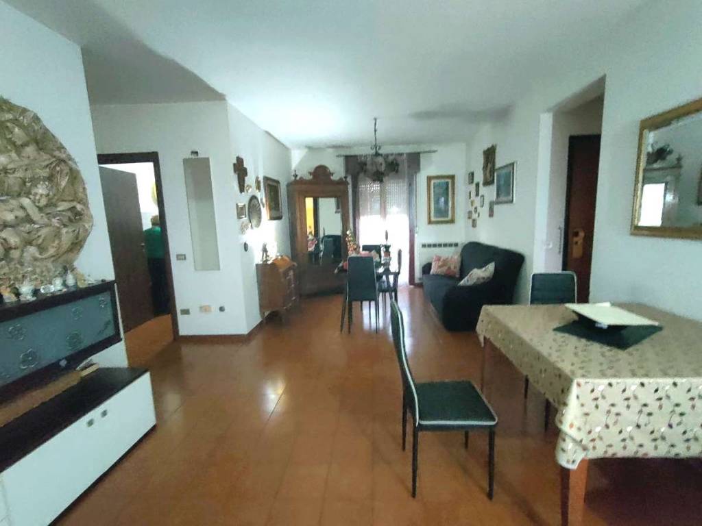 appartamento in vendita a Bagnolo in Piano