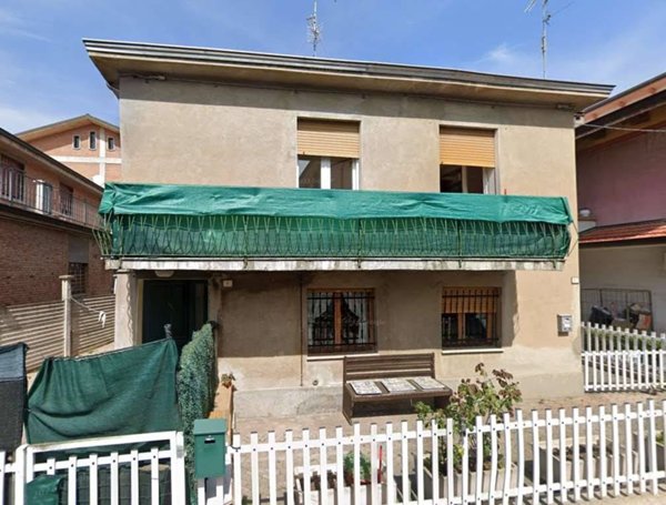 casa indipendente in vendita a Bagnolo in Piano