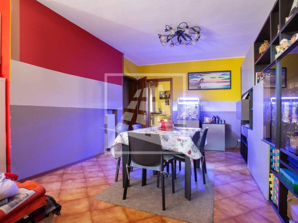 casa indipendente in vendita a Bagnolo in Piano