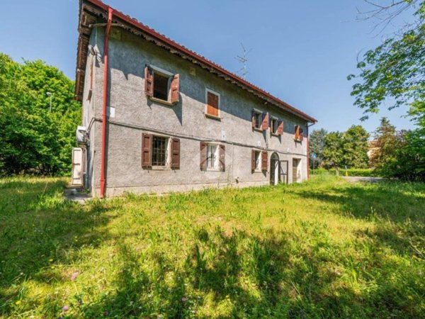 casa indipendente in vendita a Bagnolo in Piano