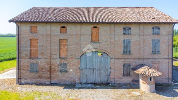 casa indipendente in vendita a Bagnolo in Piano