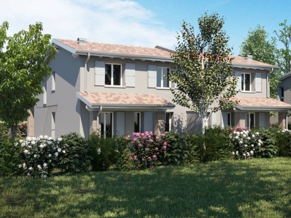 casa indipendente in vendita a Bagnolo in Piano