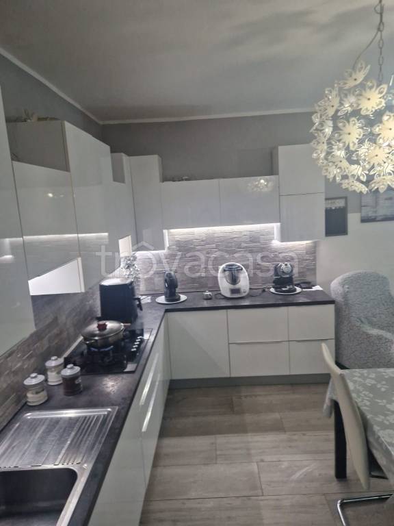 casa indipendente in vendita a Bagnolo in Piano