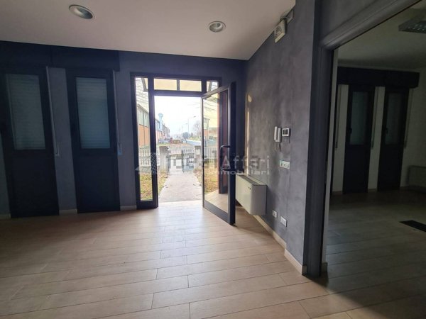 capannone in vendita a Bagnolo in Piano