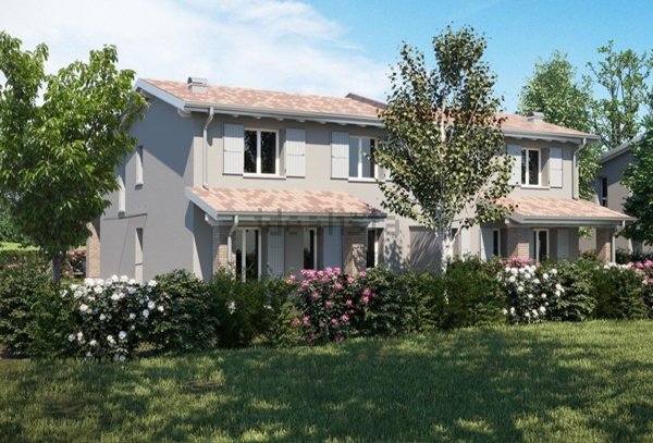 casa indipendente in vendita a Bagnolo in Piano