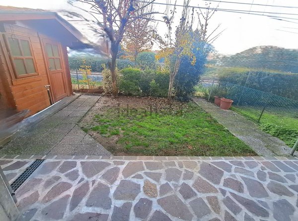 casa indipendente in vendita a Bagnolo in Piano