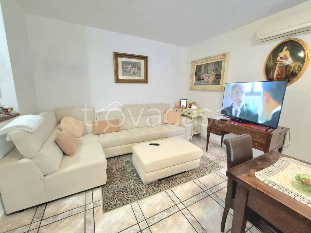 appartamento in vendita a Bagnolo in Piano