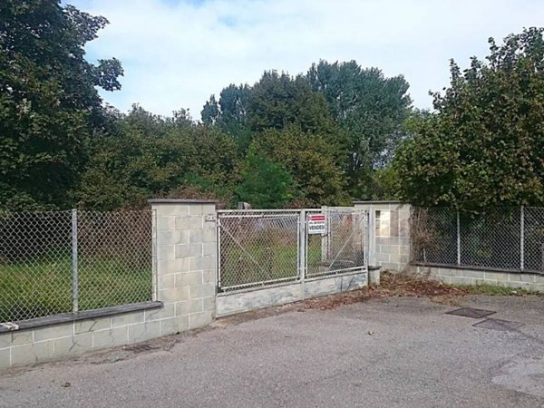 terreno edificabile in vendita a Bagnolo in Piano