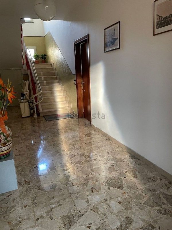 casa indipendente in vendita a Bagnolo in Piano