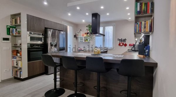 casa indipendente in vendita a Bagnolo in Piano