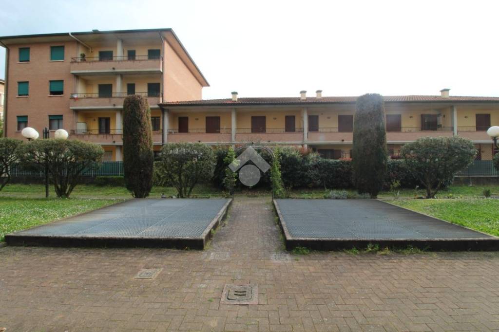 casa indipendente in vendita a Bagnolo in Piano