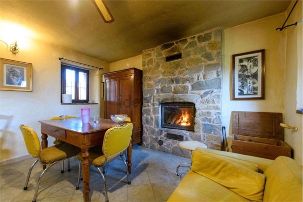 casa indipendente in vendita a Baiso in zona Borgo Visignolo