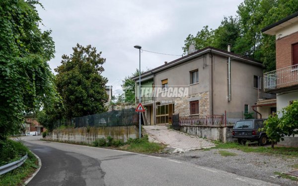 casa indipendente in vendita a Baiso
