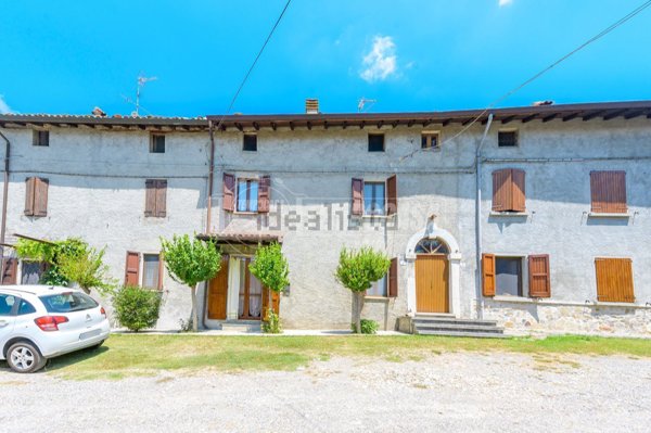 casa indipendente in vendita a Baiso