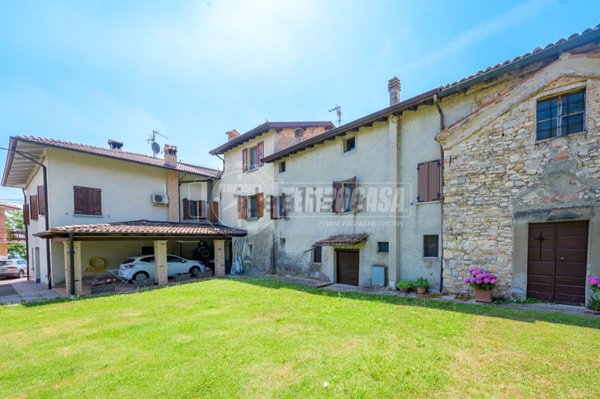 casa indipendente in vendita a Baiso