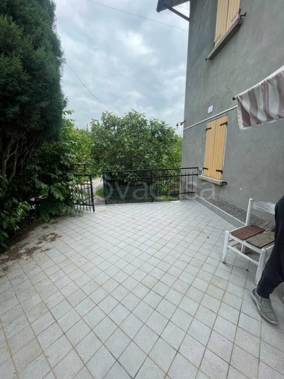 casa indipendente in vendita a Baiso in zona Villa