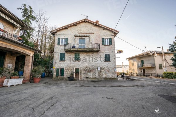 casa indipendente in vendita a Baiso in zona Villa