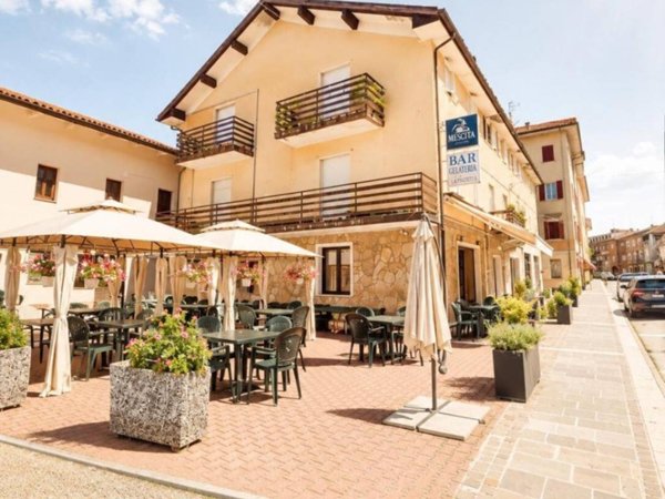 appartamento in vendita a Baiso in zona Montipò