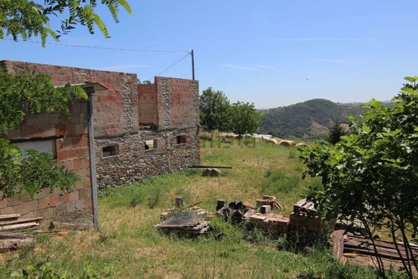 appartamento in vendita a Baiso in zona Villa