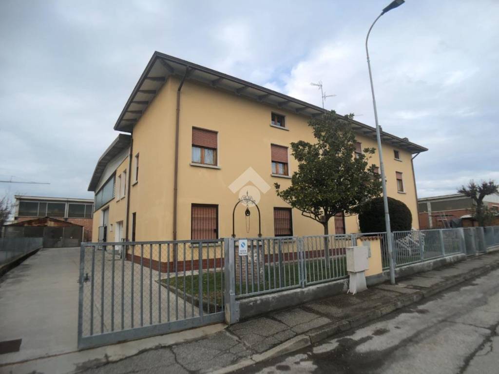 appartamento in vendita a Bibbiano