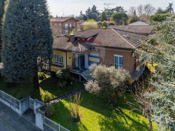 casa indipendente in vendita a Bibbiano