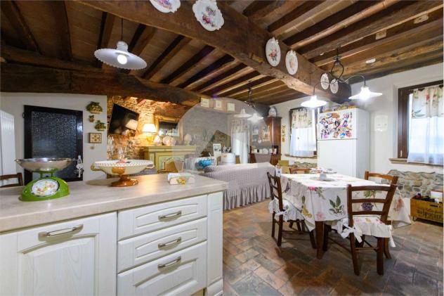 casa indipendente in vendita a Bibbiano in zona Barco