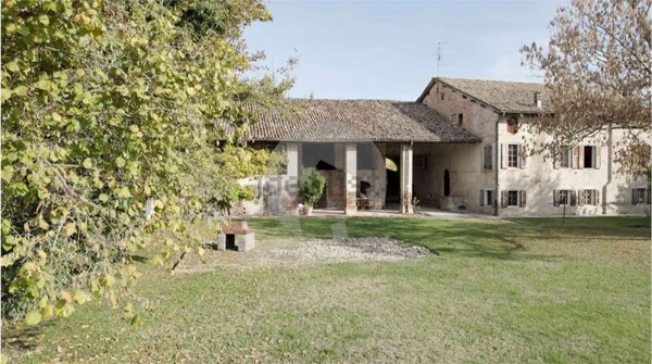 casa indipendente in vendita a Bibbiano