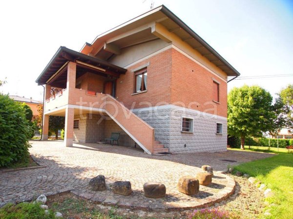 casa indipendente in vendita a Bibbiano