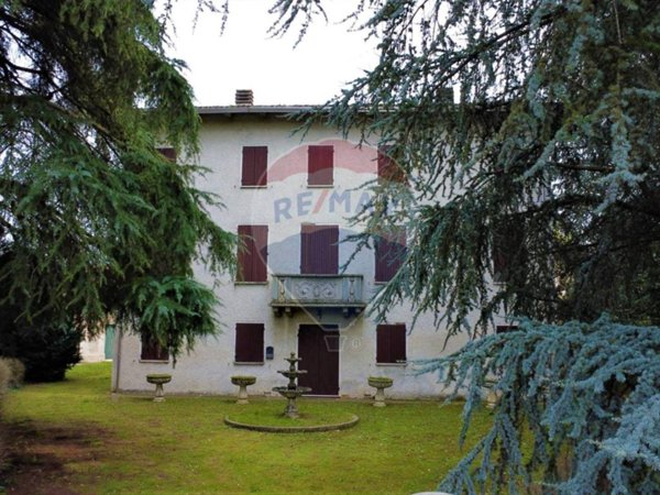 casa indipendente in vendita a Bibbiano in zona Corniano