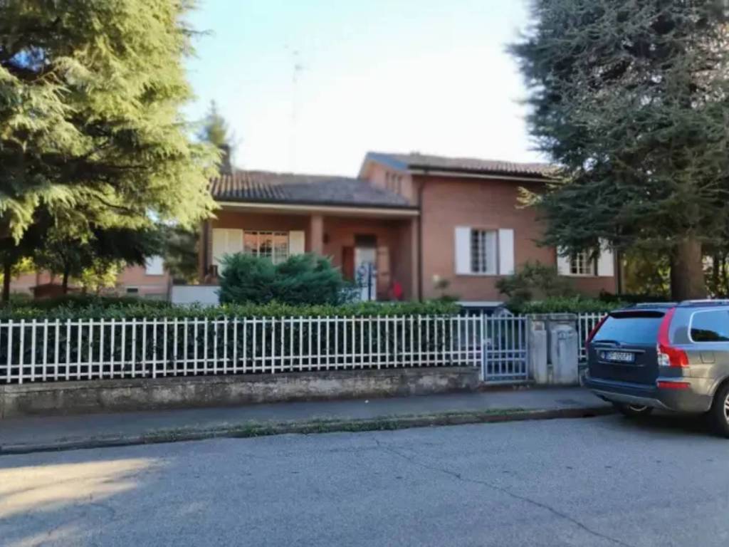 casa indipendente in vendita a Bibbiano