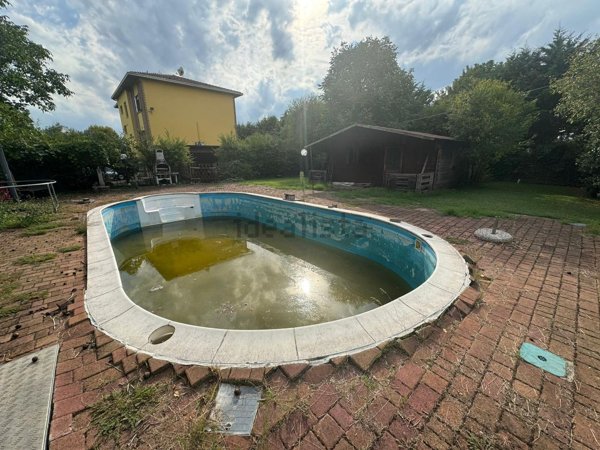 casa indipendente in vendita a Bibbiano
