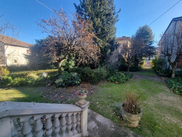 casa indipendente in vendita a Bibbiano