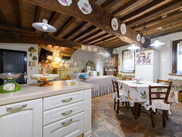 casa indipendente in vendita a Bibbiano in zona Barco