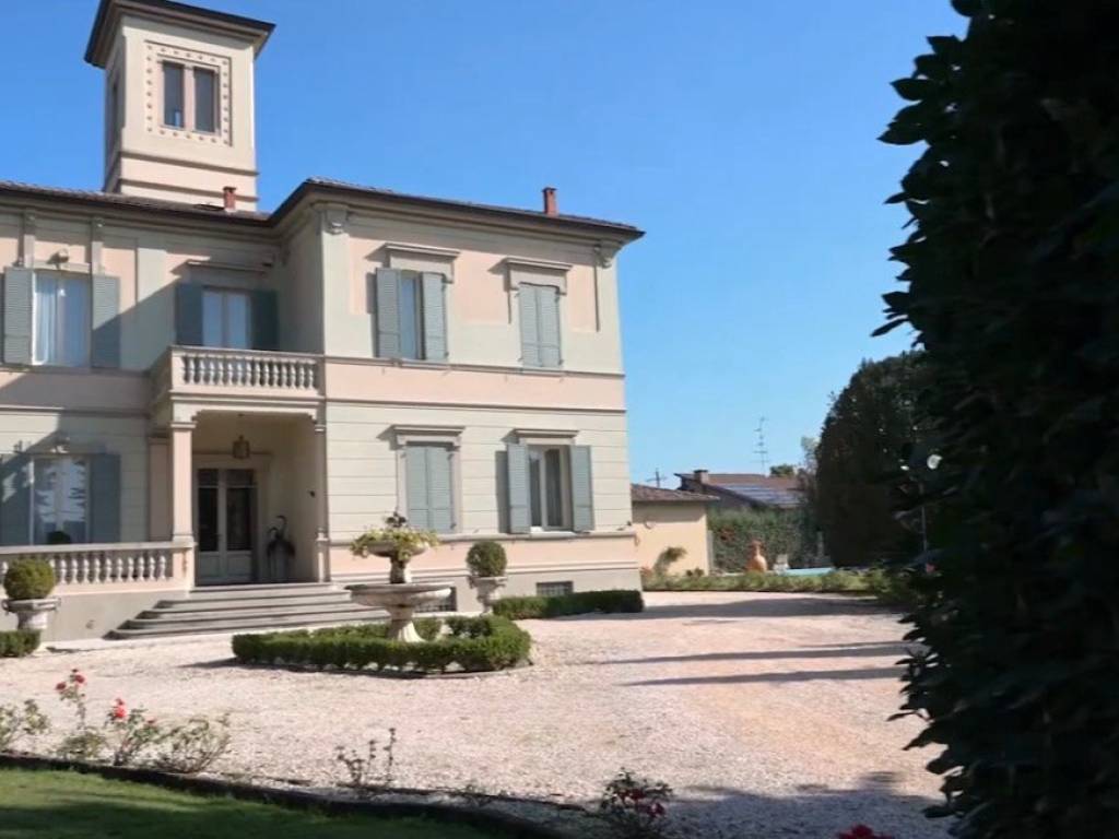 casa indipendente in vendita a Bibbiano