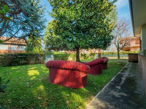 casa indipendente in vendita a Bibbiano in zona Barco