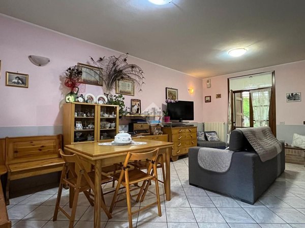 casa indipendente in vendita a Bibbiano in zona Barco