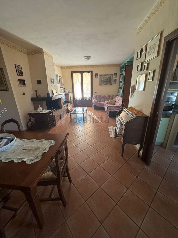 casa indipendente in vendita a Bibbiano