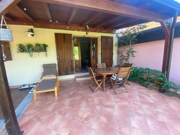 casa indipendente in vendita a Bibbiano